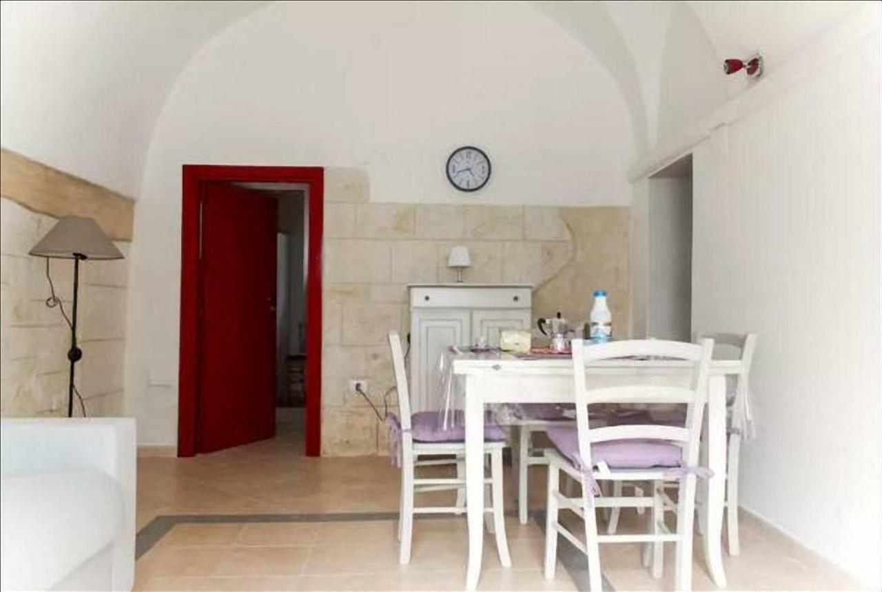 Barco Apartment Ostuni Bagian luar foto